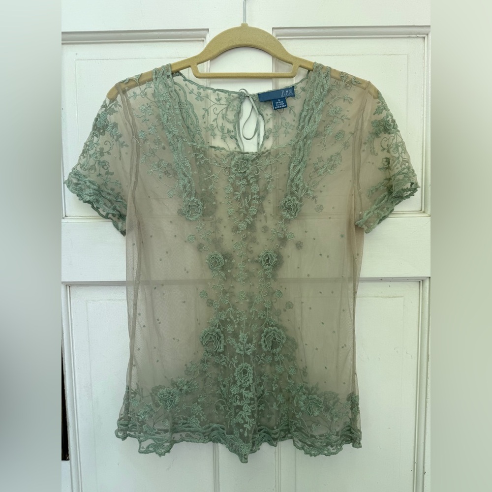 Green lace top